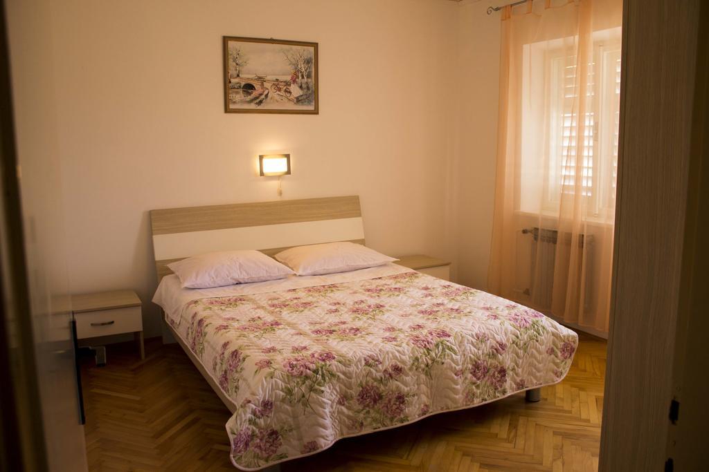 Apartment Gulic Супетарска-Драга Экстерьер фото